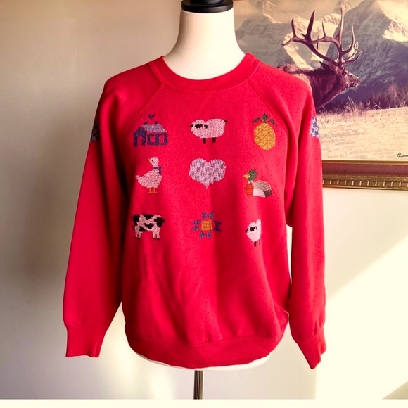 Vintage Embroidered Sweatshirt - Picture 3 of 6